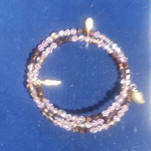 Elegant Beaded Bracelet with Gold Accents